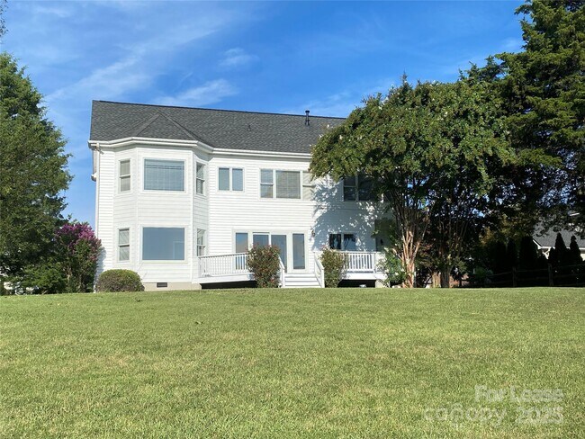 Building Photo - 144 Chandeleur Dr