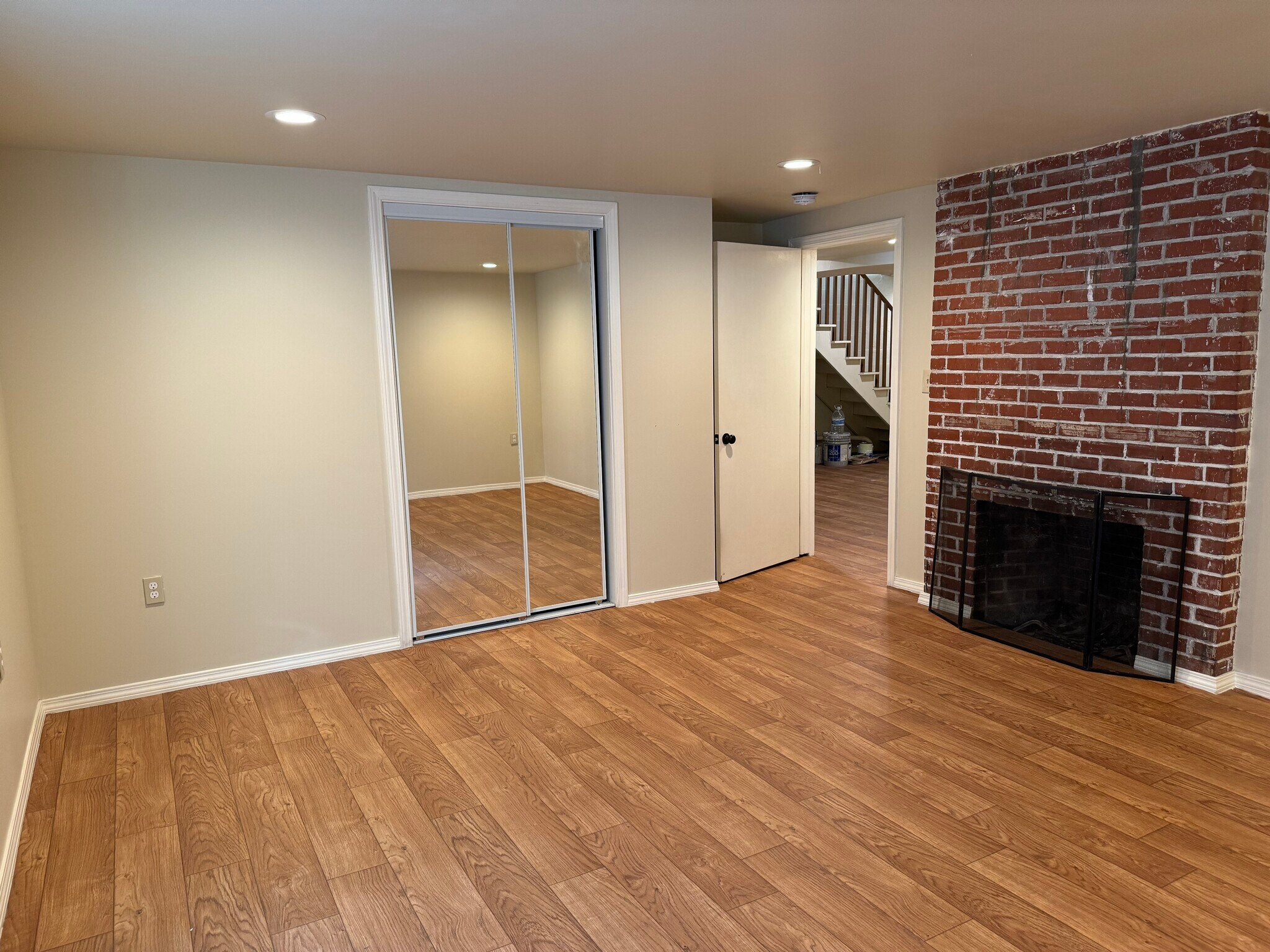 Building Photo - 7405 NE Prescott St