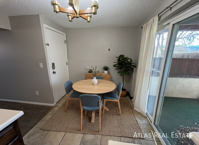 Building Photo - 730 Swope Ave