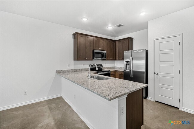 Building Photo - 1214 Concord Dr