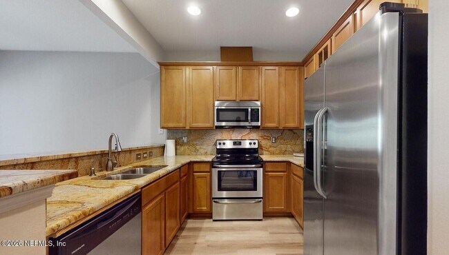 Building Photo - 5881 Moonstone Ct