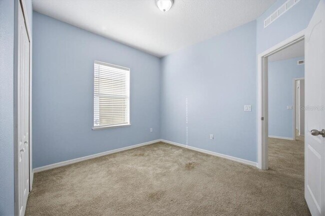 Building Photo - 5588 Sycamore Canyon Dr