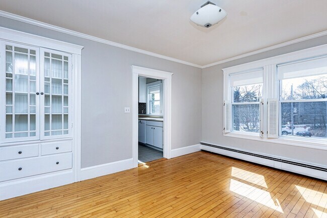 Building Photo - 1-3 Cassimere St