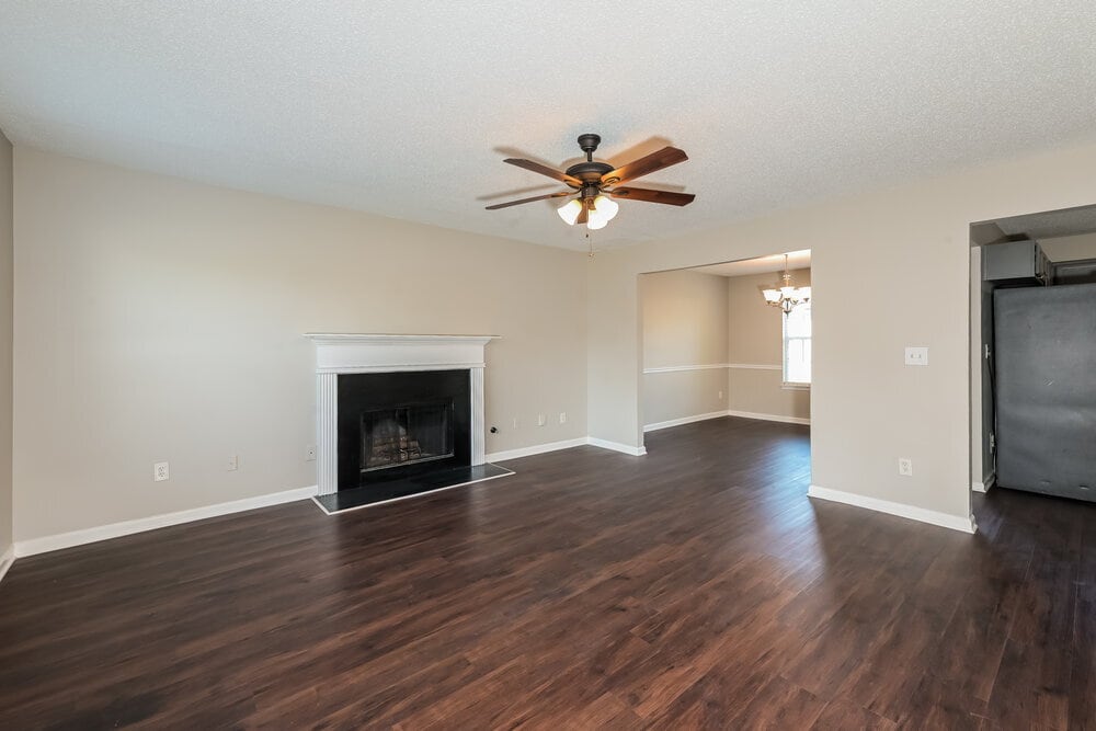 Building Photo - 3370 Spring Mesa Dr SW