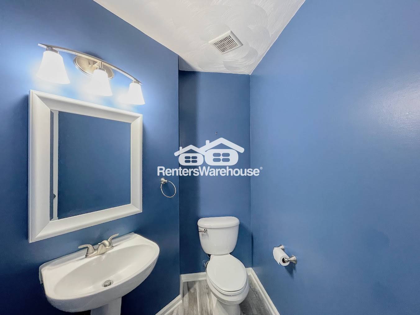 Building Photo - 1921 Spain Ln