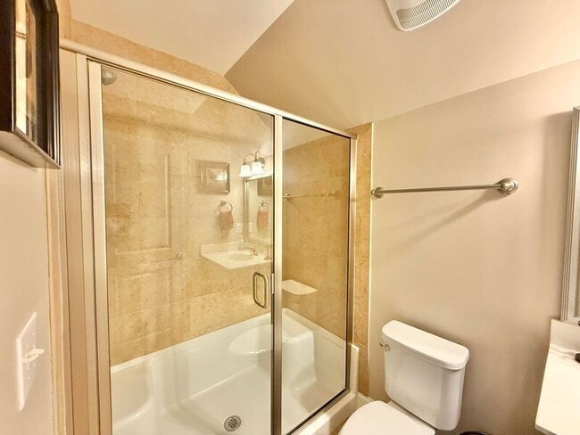 Building Photo - 1616 Doubles Ct