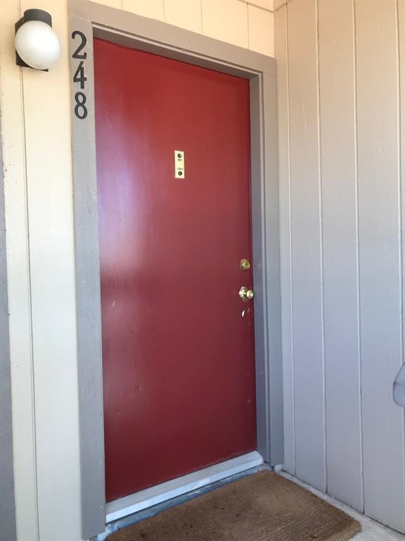 Building Photo - 1900 Bay Area Blvd