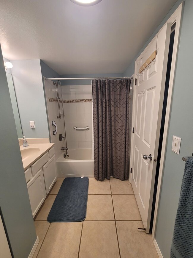 Building Photo - Kihei Villas @ Kenolio, fully furnished 3 bedroom 2 full baths w/loft