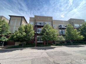 Building Photo - Stylish & Spacious 2-Bedroom Tech Center R...