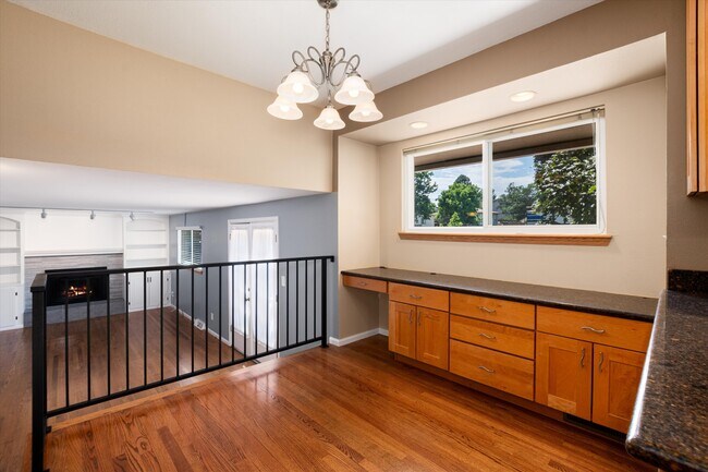 Building Photo - 13123 Spica Dr
