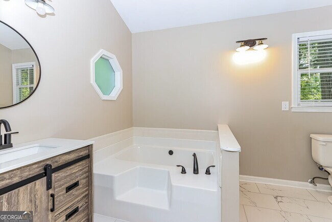 Building Photo - 1612 Carriage Hills Dr