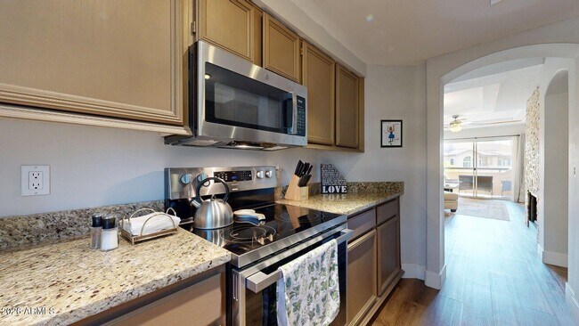 Building Photo - 9451 E Becker Ln