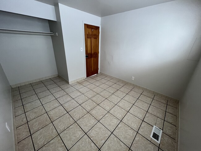 Building Photo - Spacious One-Bedroom in Salt Lake City!