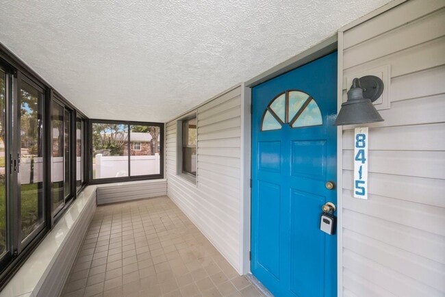 Building Photo - Cute 1 bedroom home with 2 patios and shed***MOVE IN JUNE 20TH****