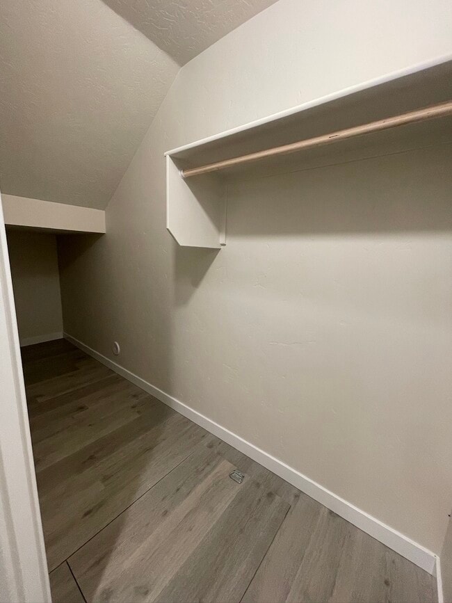 Building Photo - 1581 Witt St