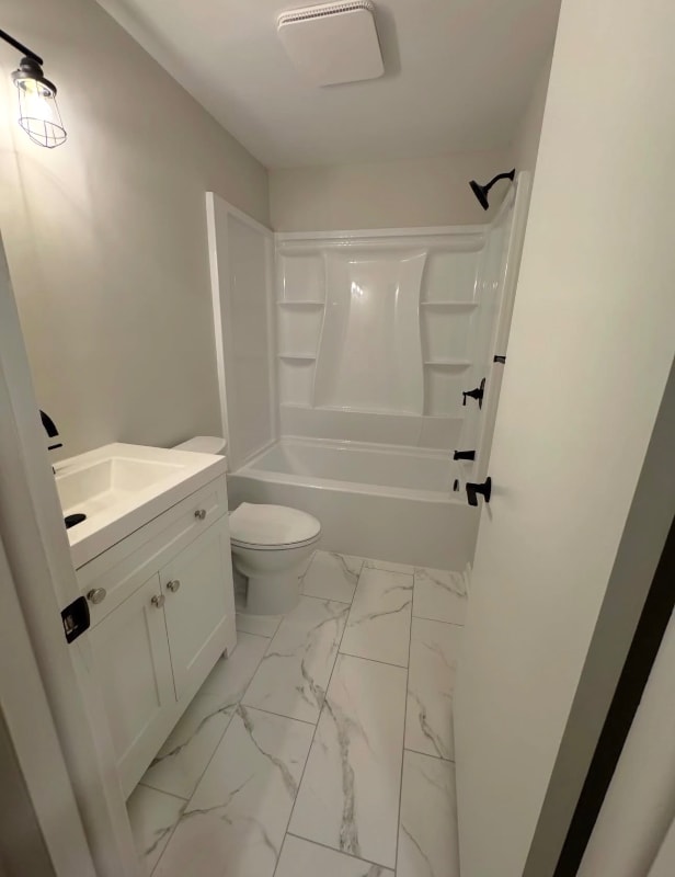 Building Photo - 4 D Sterling Terrace