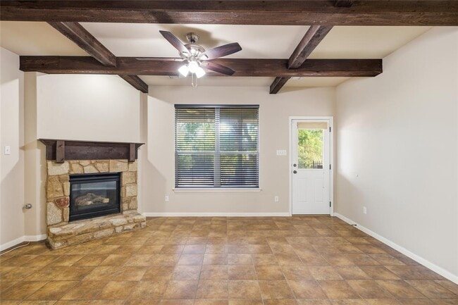Building Photo - 216 Great Cir Cove