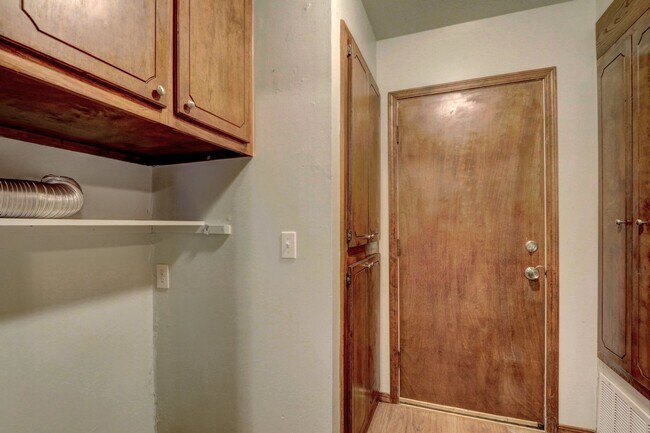 Building Photo - 3 Bed 2 Bath in Del City- Judy Dr is back!