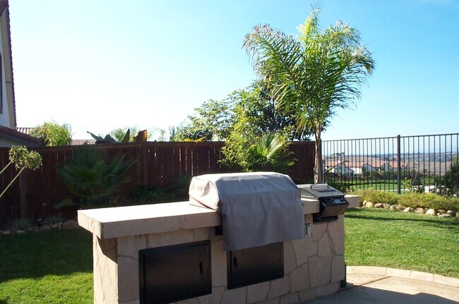 Building Photo - 1520 Sapphire Dr