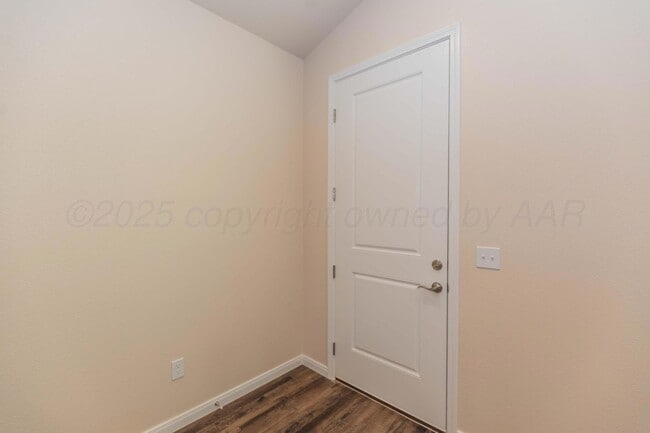 Building Photo - 7516 Beck Dr