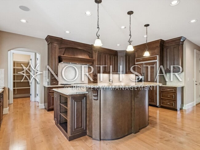 Building Photo - Sun-Filled 5-Bedroom Retreat Near Parks & River