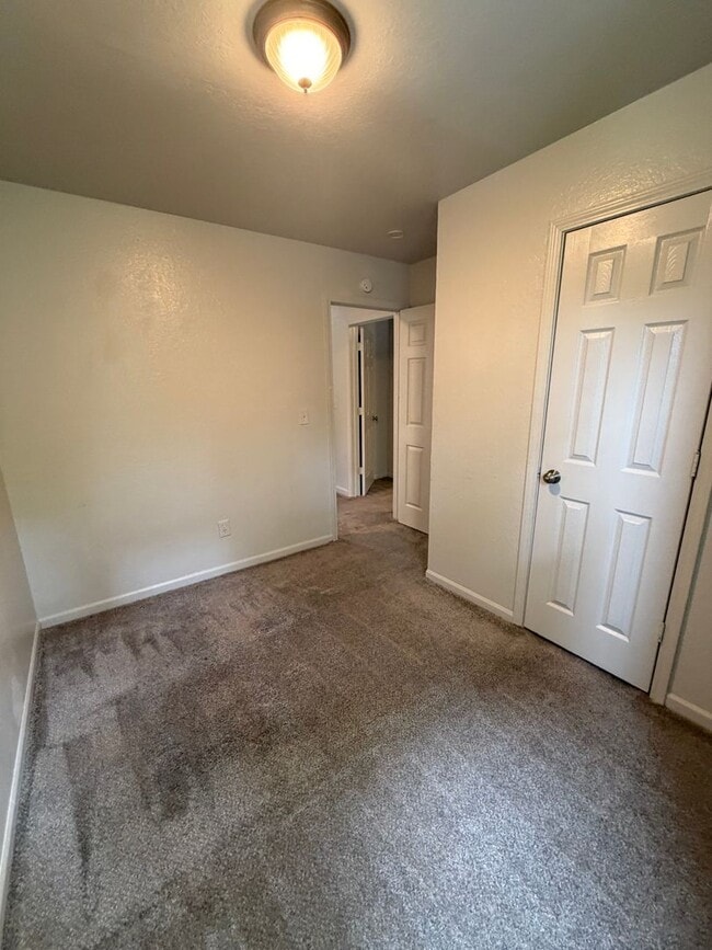 Building Photo - 301 E Kansas St
