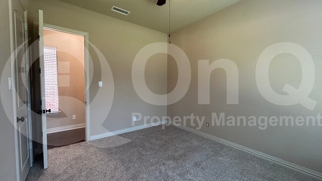 Building Photo - 4513 Cherokee Dr