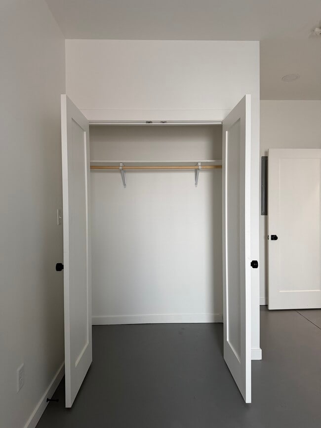 Building Photo - The Warehouse At Calhoun - RESIDENTIAL