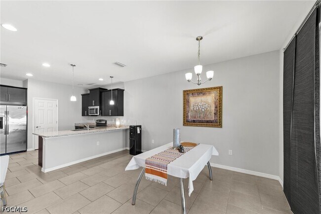 Building Photo - 3768 Tilbor Circle