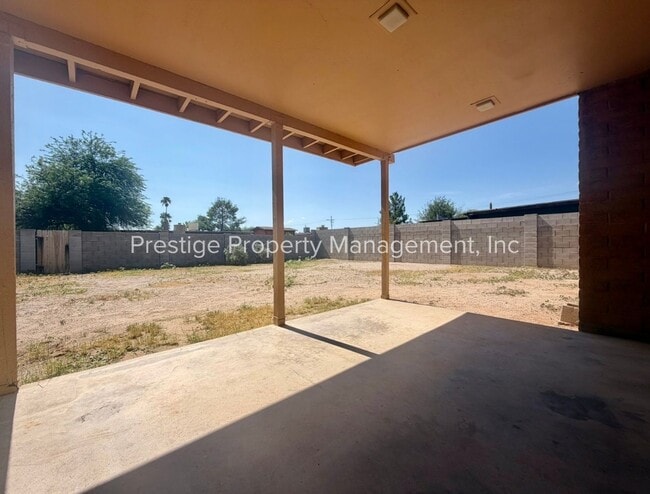 Building Photo - 2618 S Camino Seco