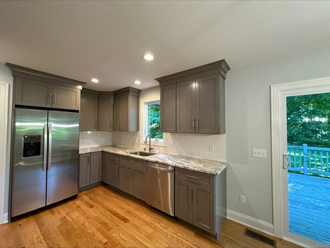 Building Photo - 269 Purdy Hill Rd