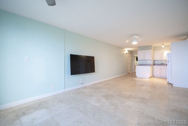 Building Photo - 1 Bd,1Ba,2Pkg! 51-636 Kamehameha Hwy #511 at $2,300/month