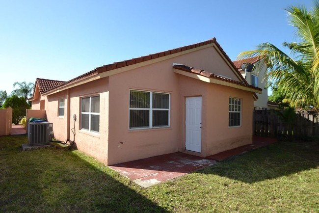 Building Photo - 5487 NW 186th St