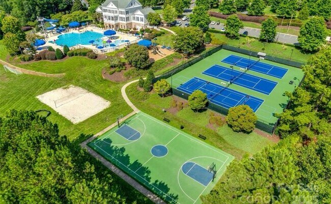 Building Photo - Stunning All-Brick Home in BridgeMill Community!