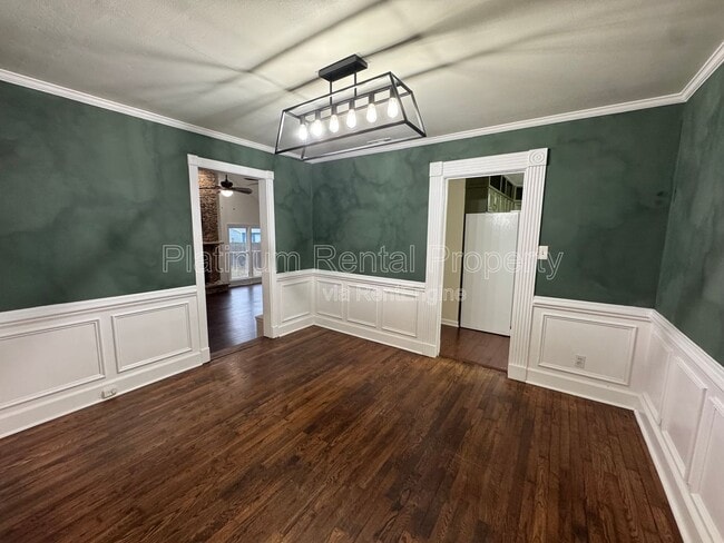 Building Photo - 1886 Benson Ave SE