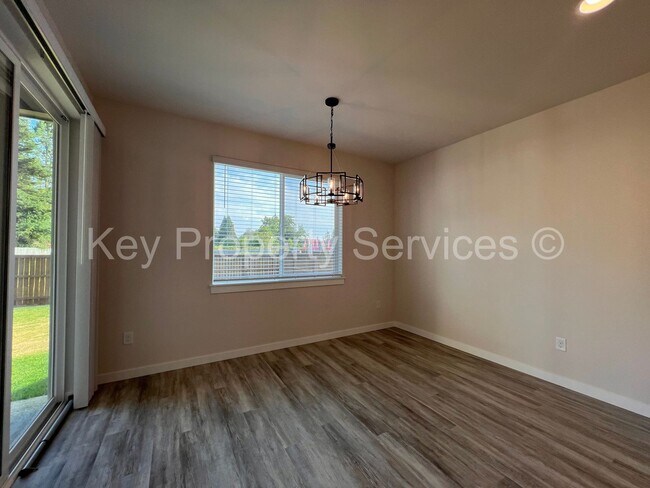 Building Photo - Gorgeous Modern Traditional Home in Brush ...