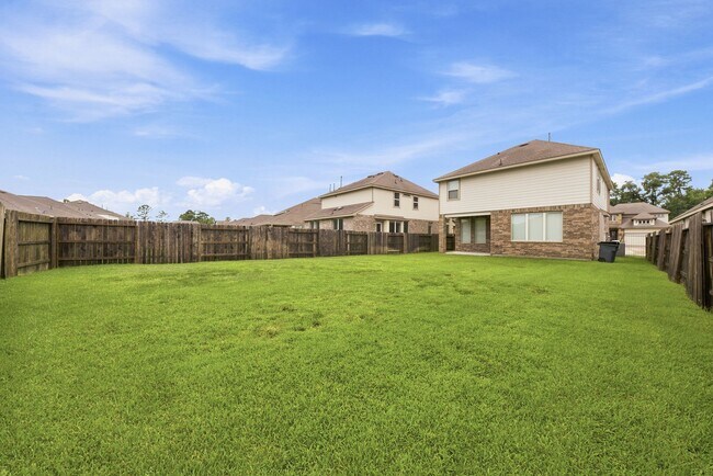 Building Photo - 4926 Chester Lk Ln