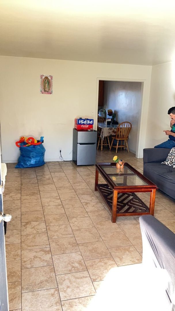 Building Photo - Quaint Apartment Complex in Santa Maria. L...