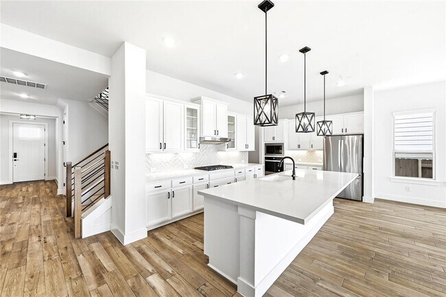 Building Photo - 8709 Lullwater Trl