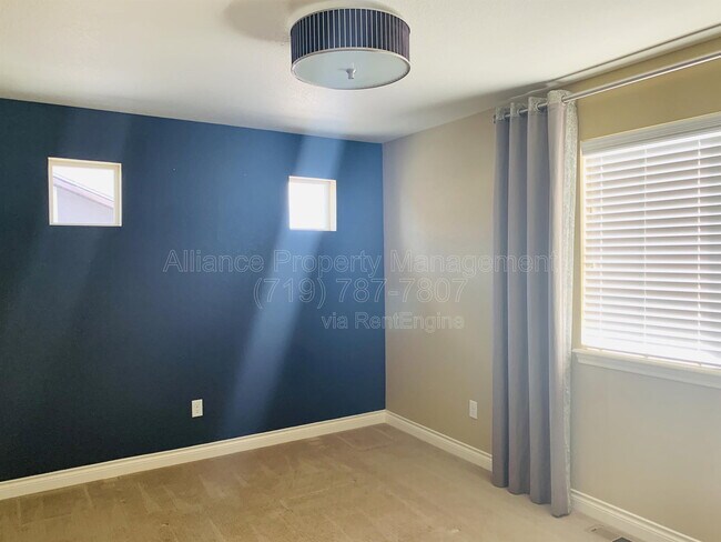 Building Photo - 8284 Cypress Wood Dr