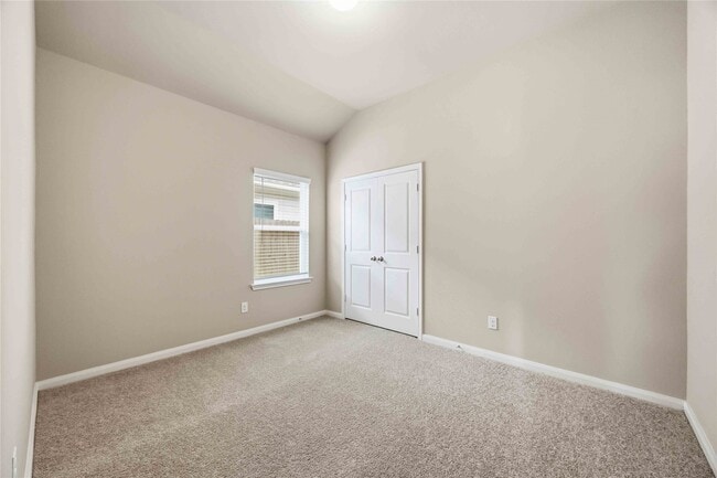 Building Photo - 3915 Sugardale St