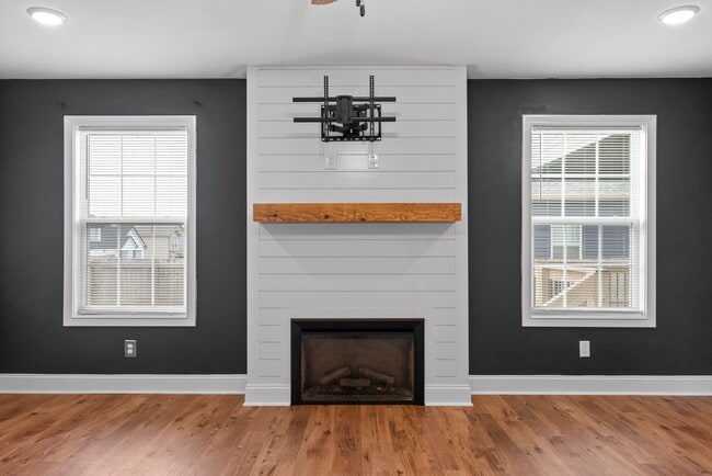 Building Photo - 217 Wexford Wy