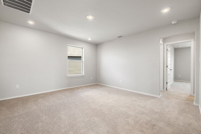 Building Photo - Like-New 3BR Home w/ Game Room, Quartz Kitchen & Large Backyard