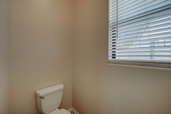 Building Photo - 1483 W Homestead Ct