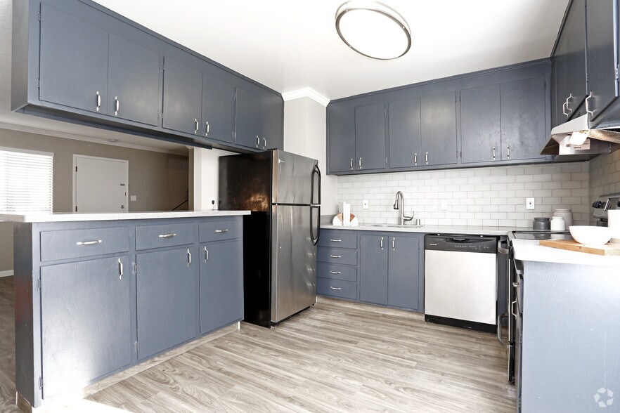 Terra Castro Valley 2275 Grove Way Castro Valley CA 94546 Apartment