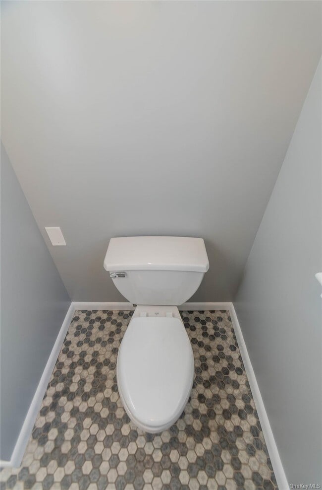 Building Photo - 15 Taylor Ave