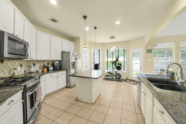 Building Photo - 22554 Bristolwood Ct