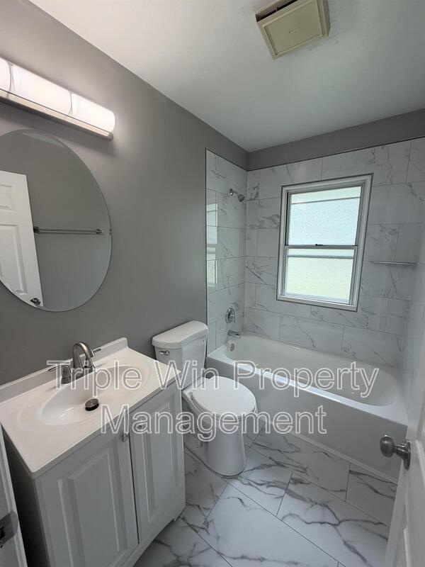 Building Photo - 3349 Marmary Ln