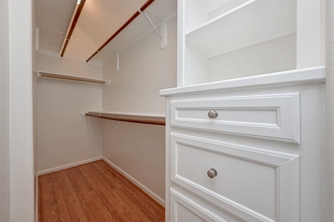 Building Photo - 5410 Rose St