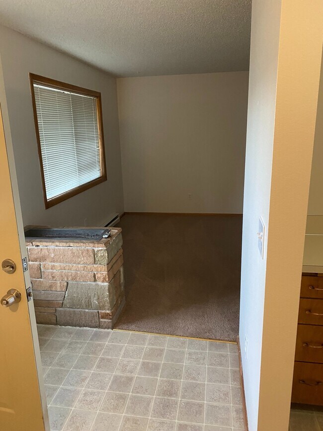 Building Photo - Ash Street Duplexes